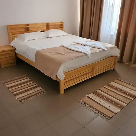 Casa Siaj Vama Veche