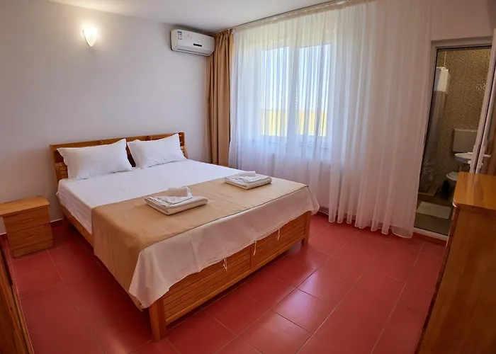 Casa Siaj Vama Veche