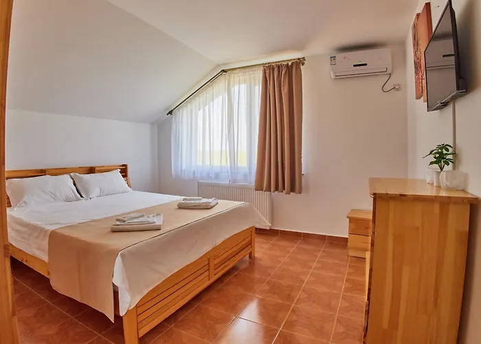 Casa Siaj Vama Veche